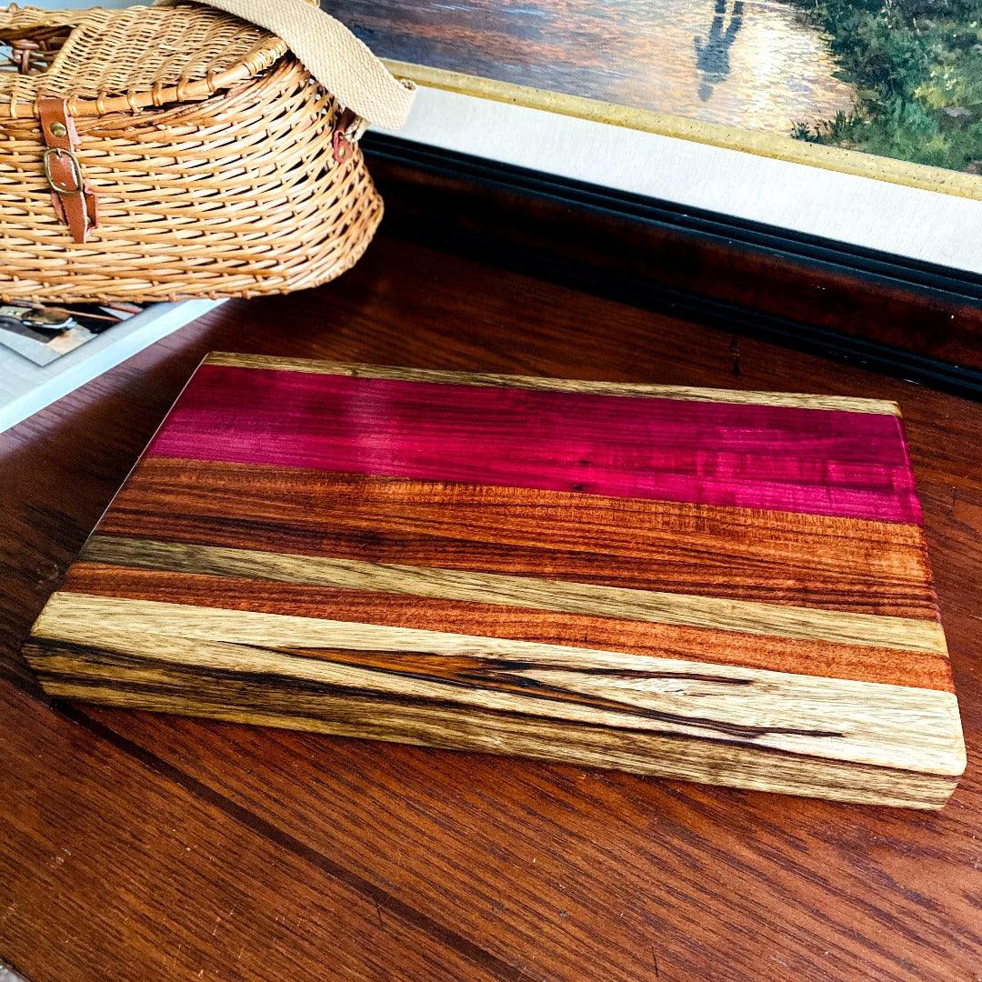 Edge Grain Serving Board - Fish On! Custom Rods